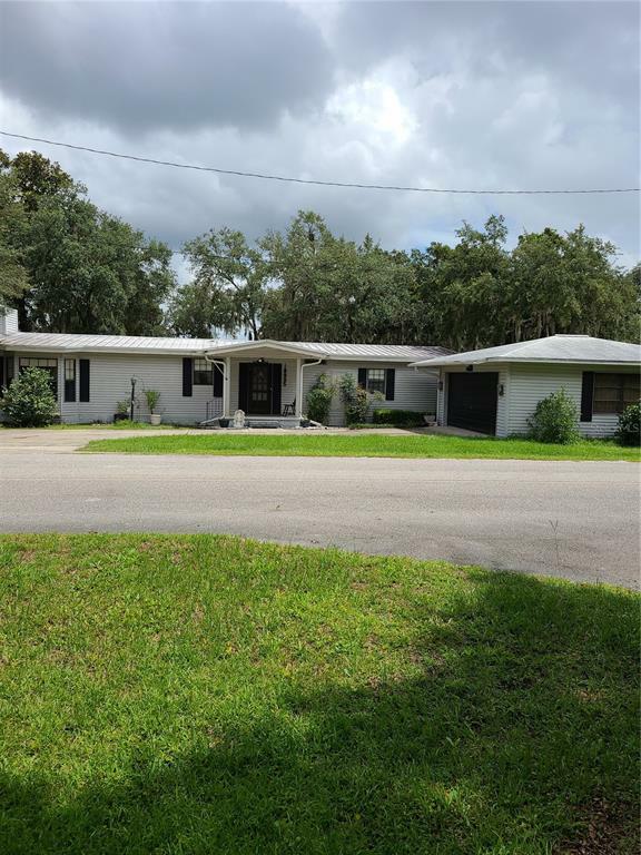 Property Photo:  18995 SE 15th Lane  FL 34488 