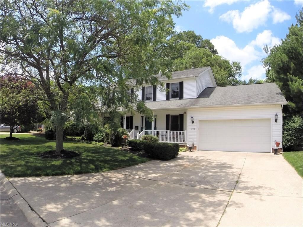 Property Photo:  210 Wells Court  OH 44132 