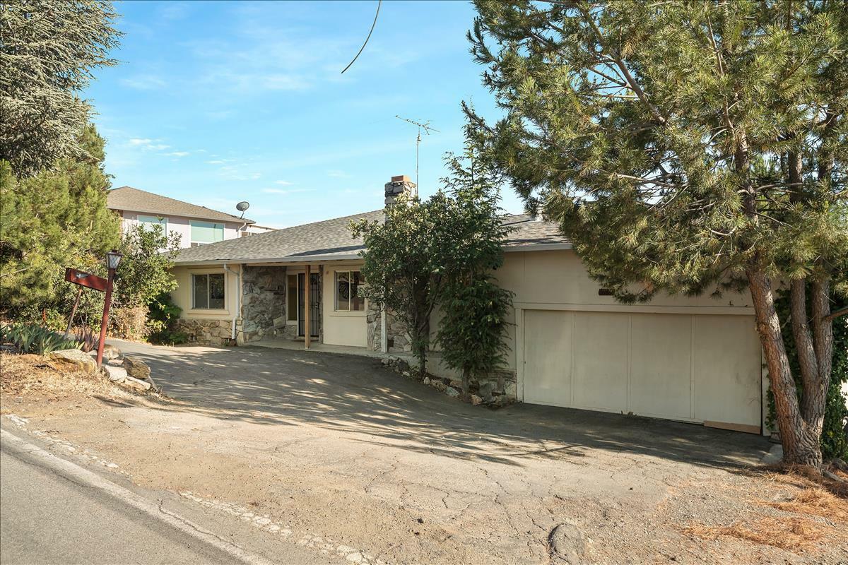 Property Photo:  11166 Canon Vista Avenue  CA 95127 