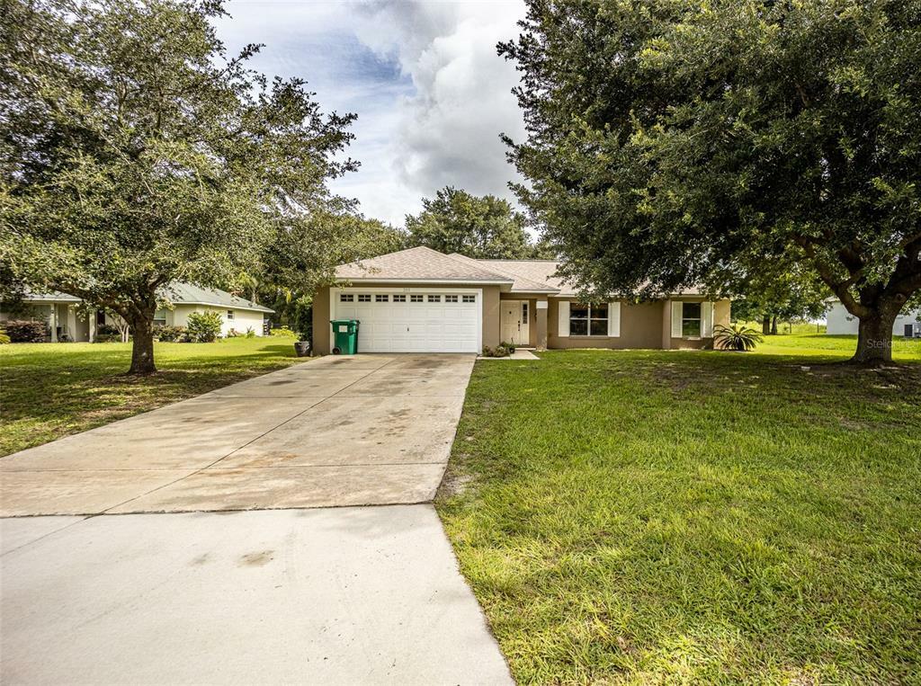 Property Photo:  205 Shannon Lane  FL 32159 