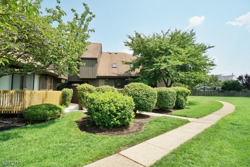 Property Photo:  10 Westgate Dr  NJ 08820 