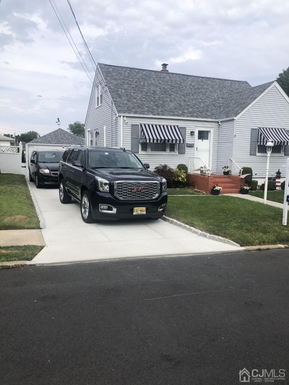 Property Photo:  89 Woodland Avenue E  NJ 08879 