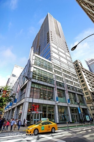 Property Photo: 8 E Randolph Street 2502 IL 60601
