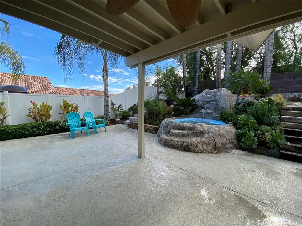 Property Photo:  24005 Cruise Circle Drive  CA 92587 