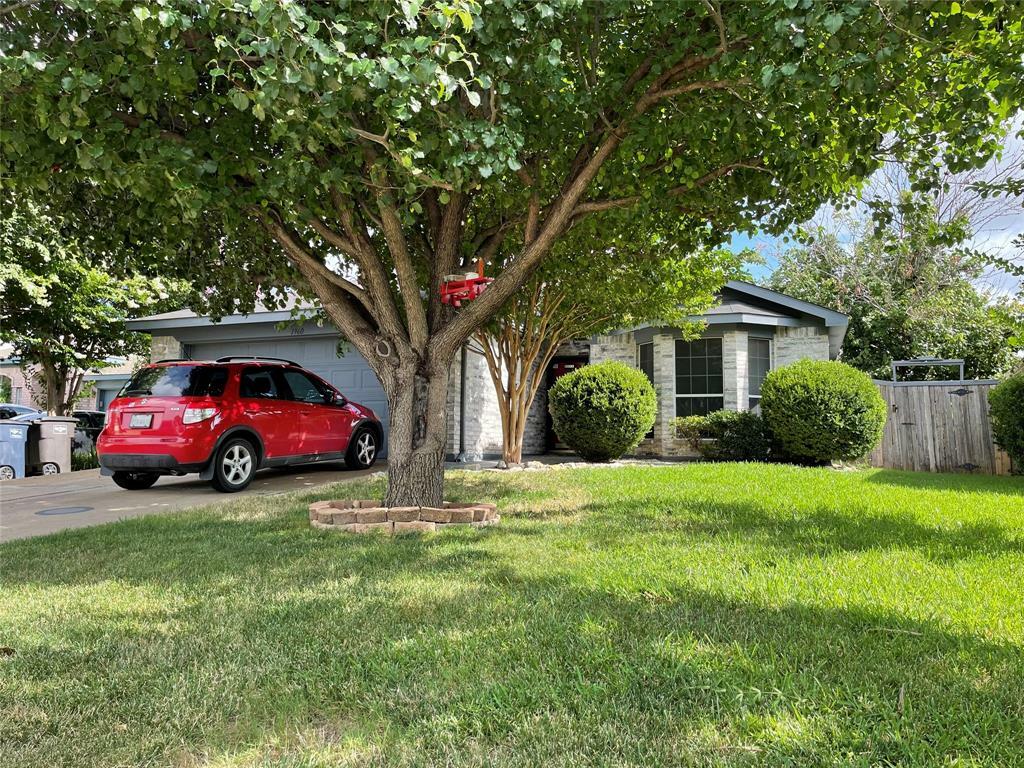 Property Photo:  1960 Canyon Ridge Street  TX 76131 