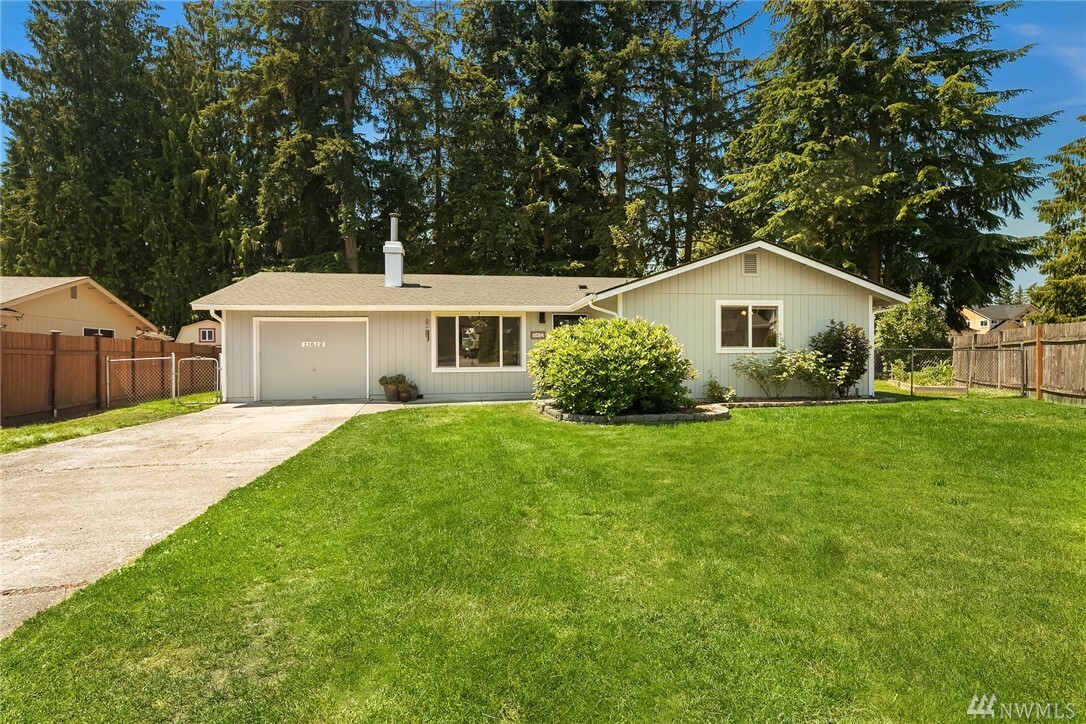 Property Photo:  11612 213th Av Ct E  WA 98391 