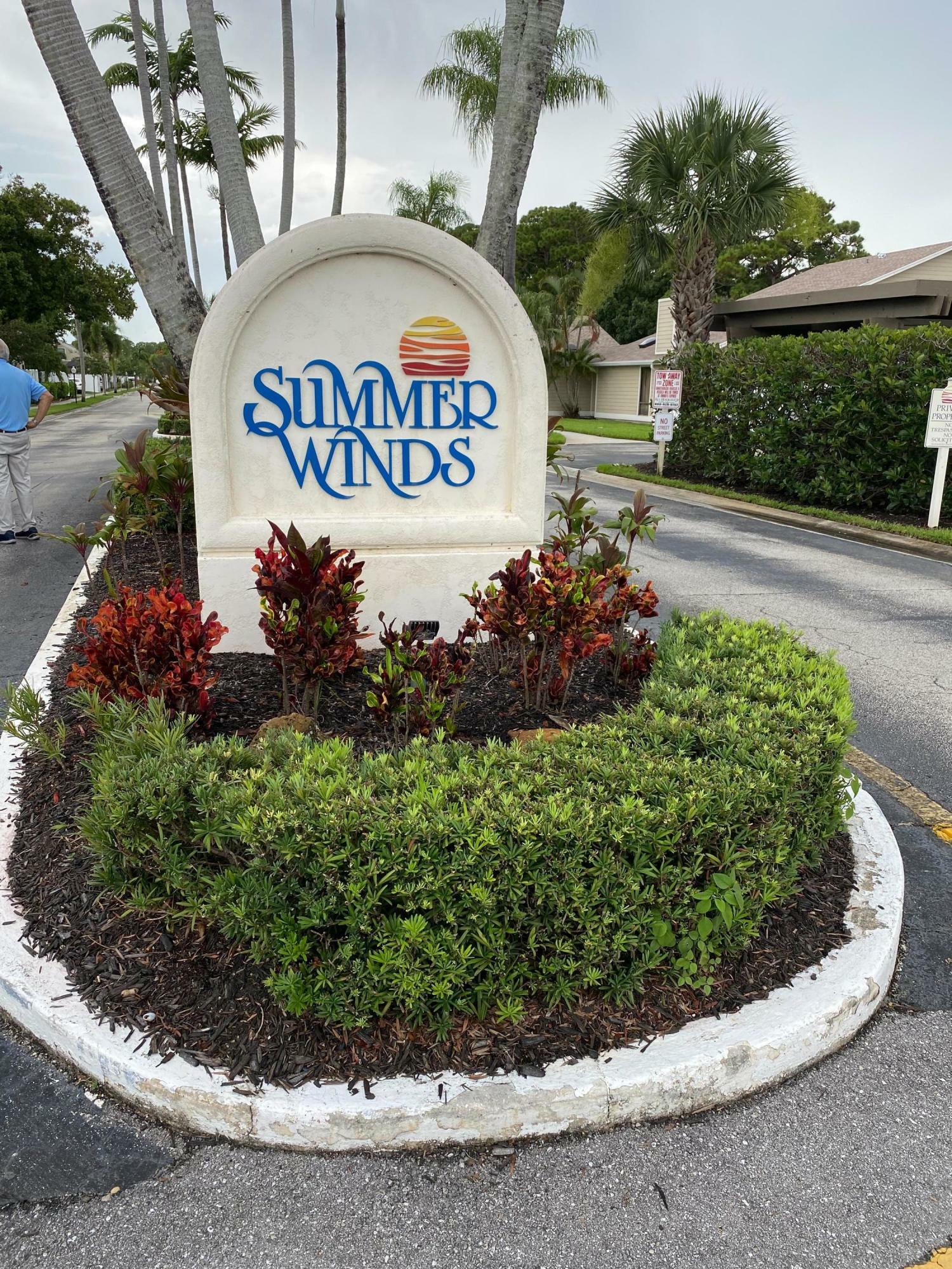 Property Photo: 1002 Summer Winds Lane FL 33458