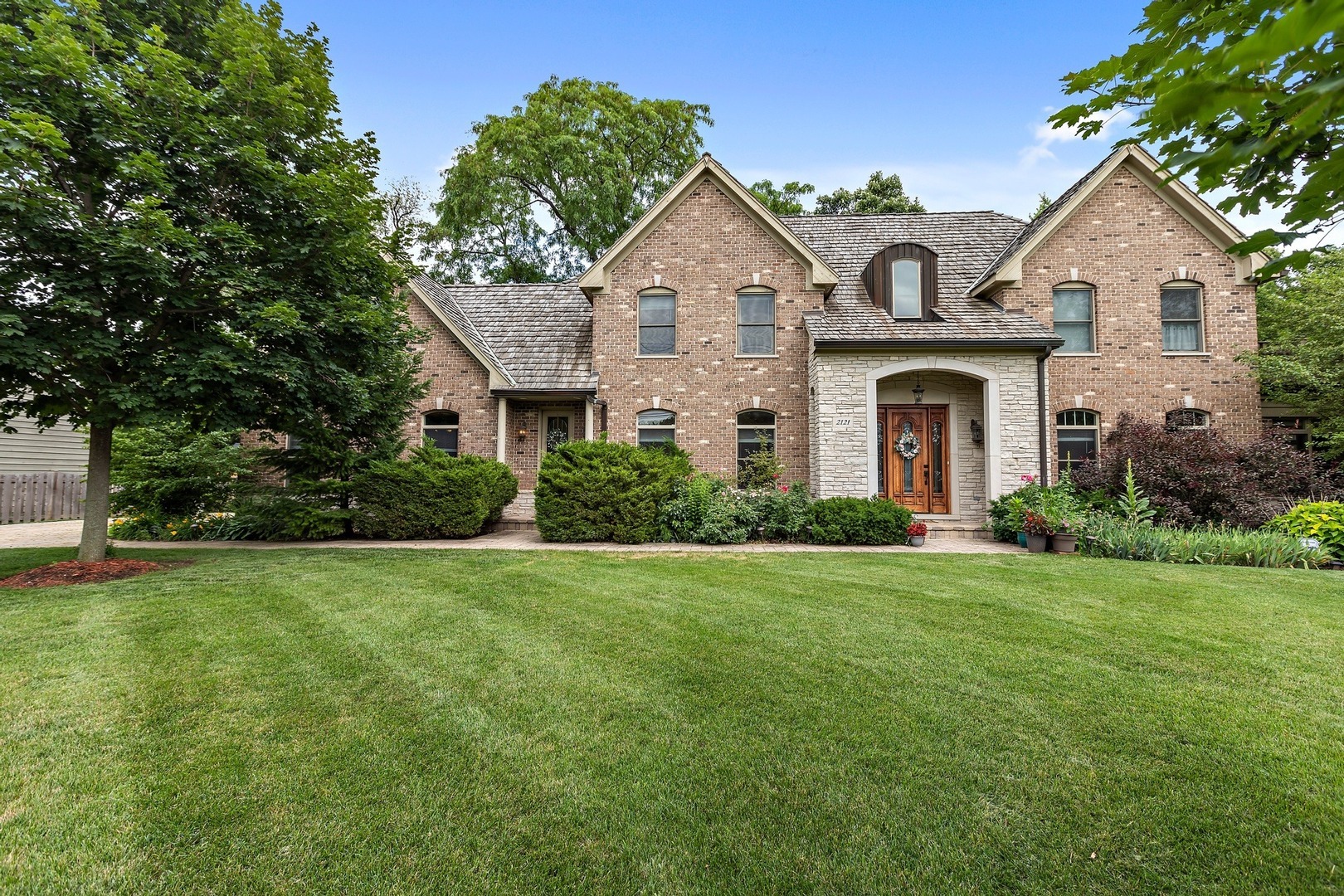 Property Photo:  2121 Sunset Ridge Road  IL 60025 