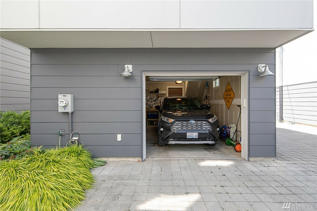 Property Photo: 110 29th Ave S WA 98144