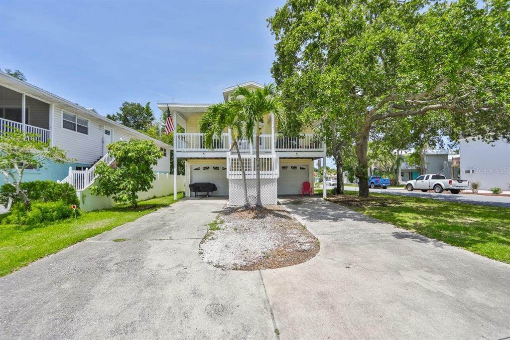 Property Photo:  618 2nd Street  FL 33785 