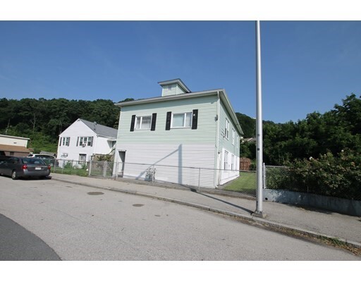 Property Photo: 71 Chilmark St MA 01604