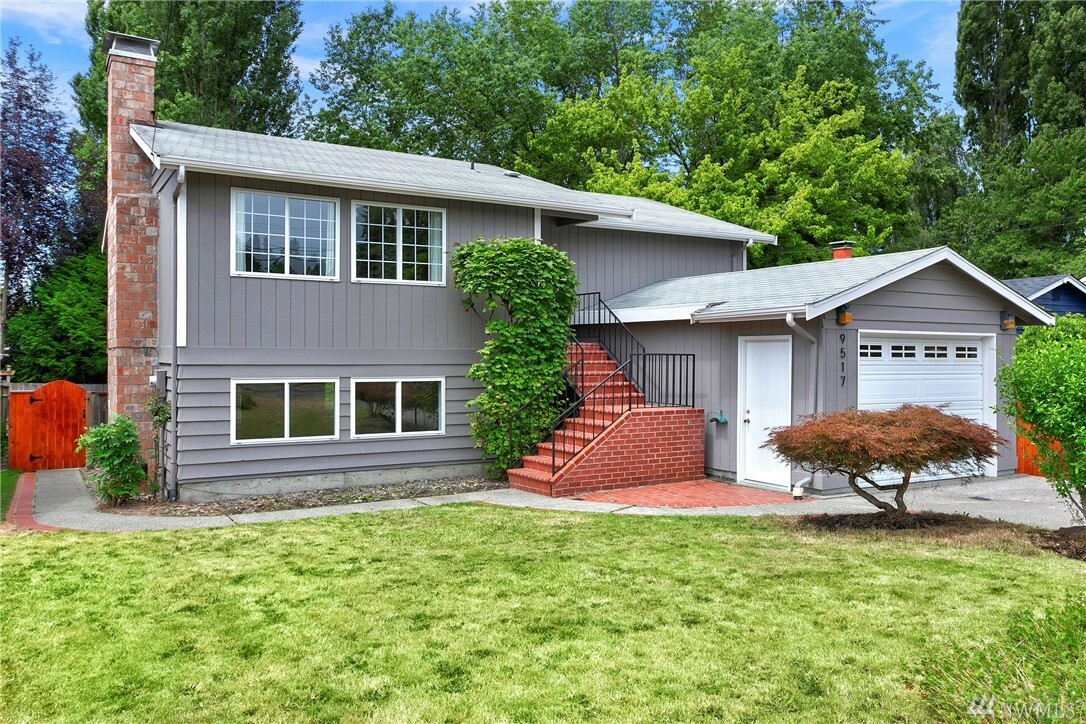 Property Photo:  9517 2nd Ave NW  WA 98117 