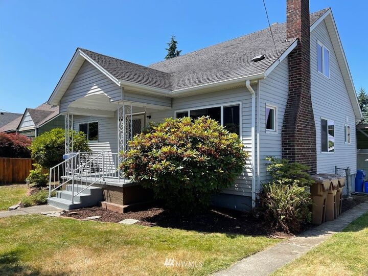 Property Photo: 4042 A Street WA 98418