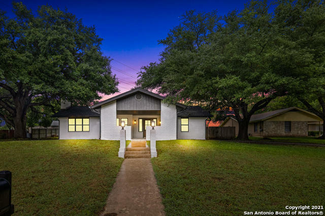 Property Photo:  786 Renee St  TX 78155 