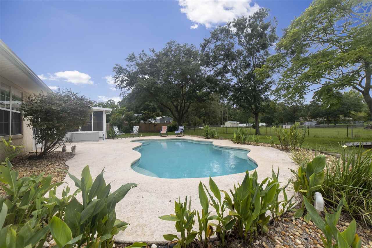 Property Photo:  956 Deer Chase Dr  FL 32086 