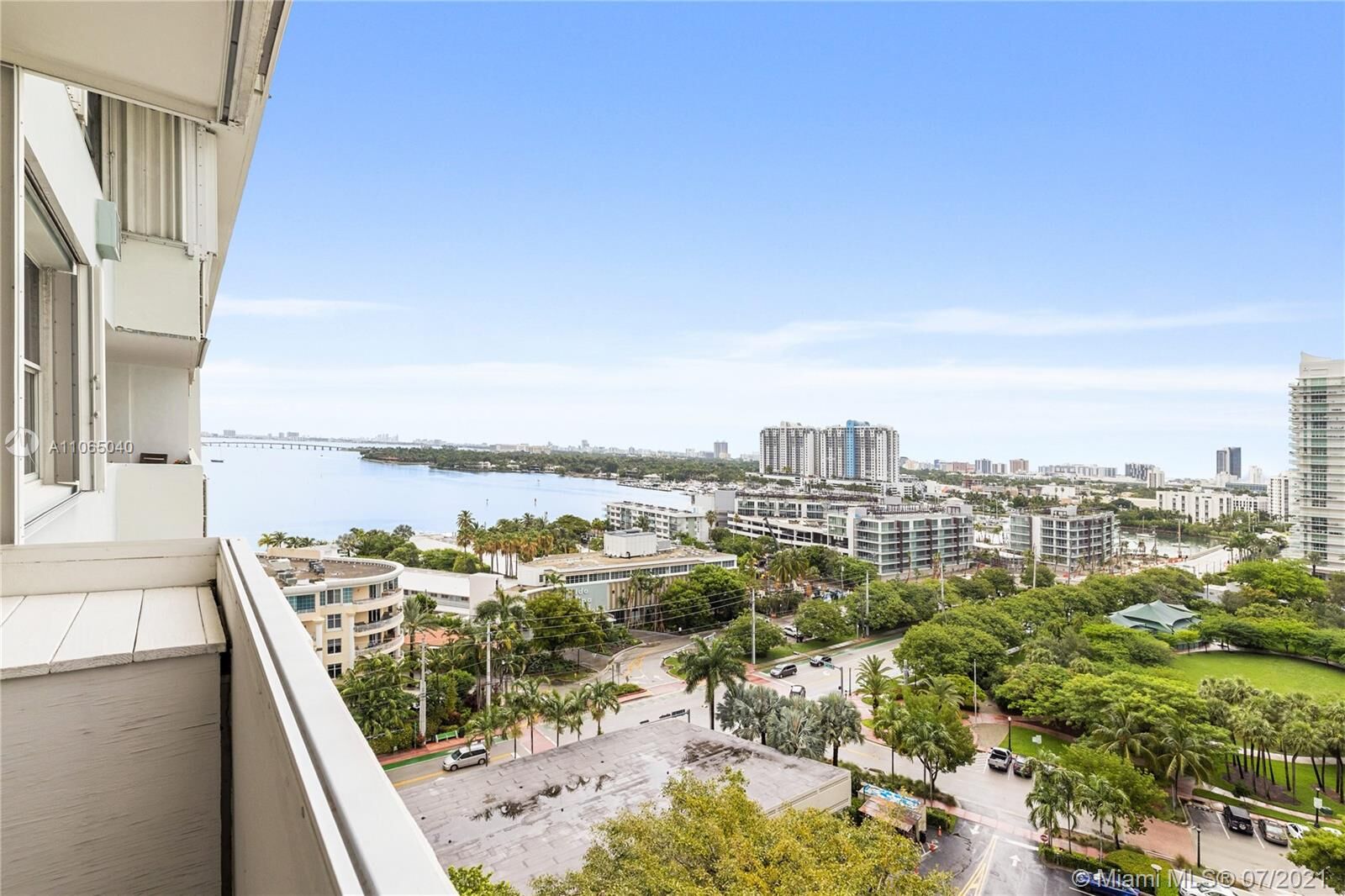 Property Photo: 3 Island Ave 14J FL 33139
