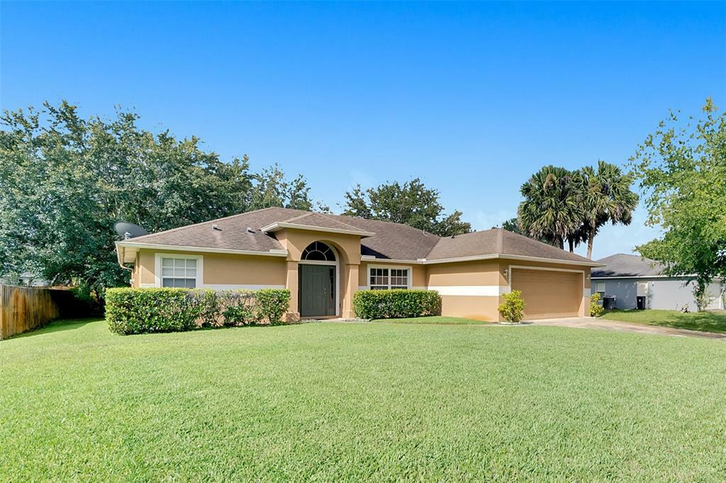 Property Photo: 279 Valencia Road FL 32713