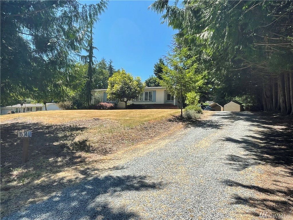 Property Photo:  1504 Graham Dr  WA 98282 