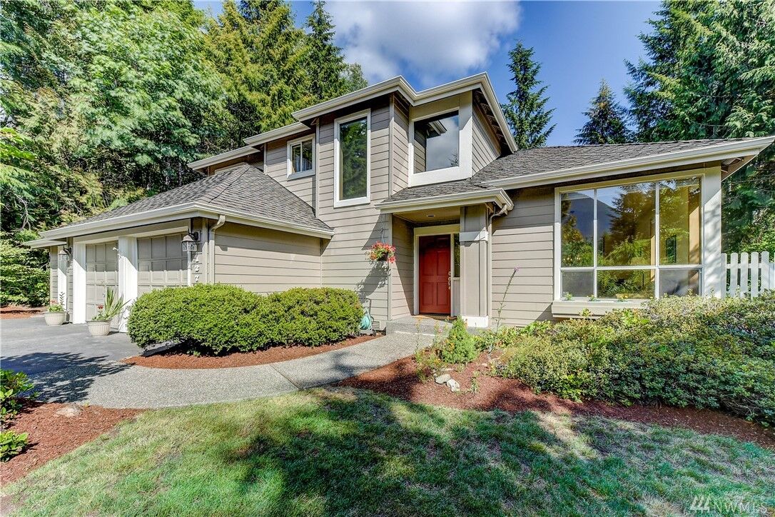 Property Photo:  12712  471st Avenue SE  WA 98045 