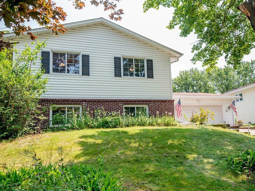 Property Photo:  52 Darlene Street  MN 55119 