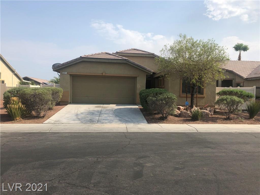Property Photo: 3221 Crested Moss Avenue NV 89081