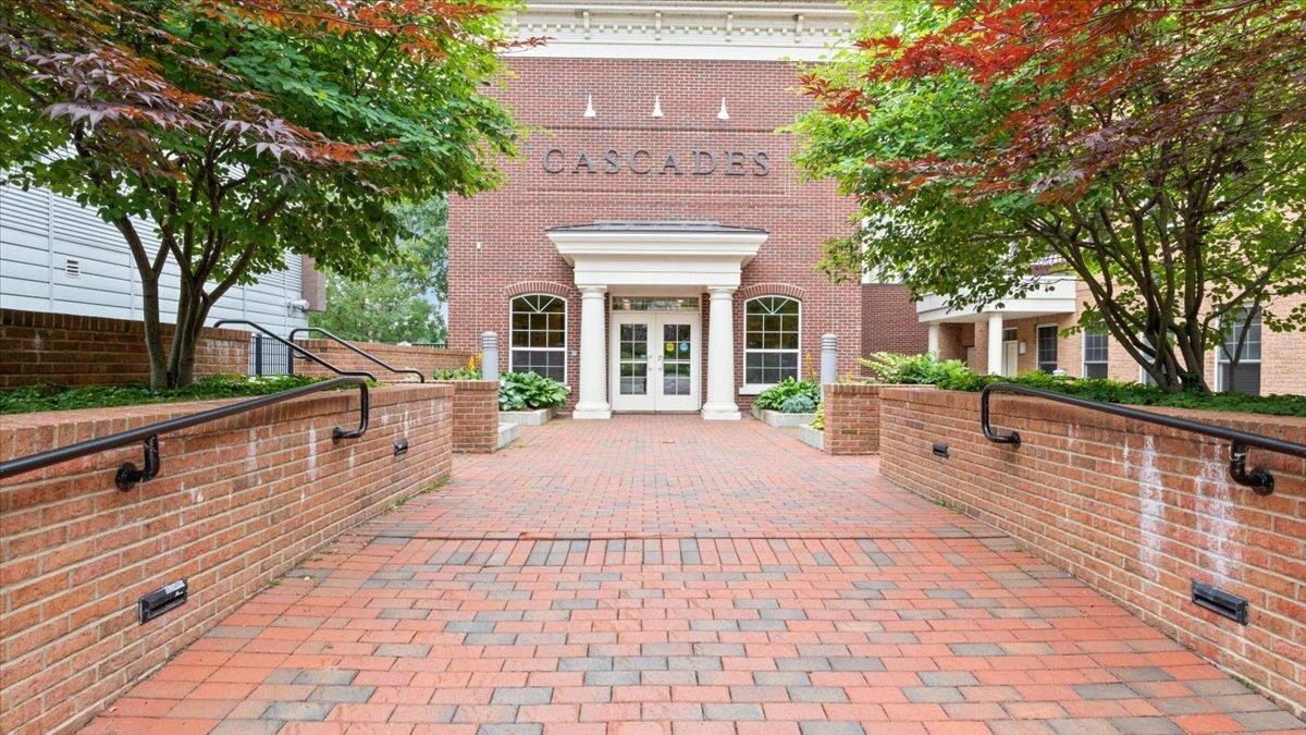 Property Photo: 60 Winooski Falls Way 1404 VT 05404