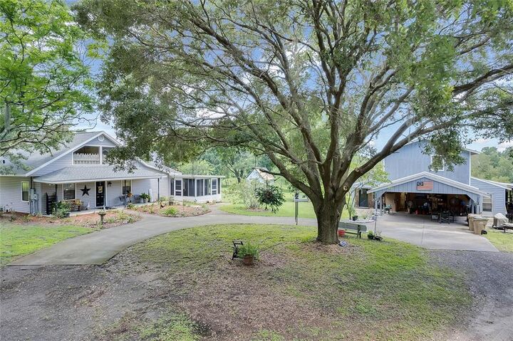 Property Photo:  8711 Number Two Road  FL 34737 