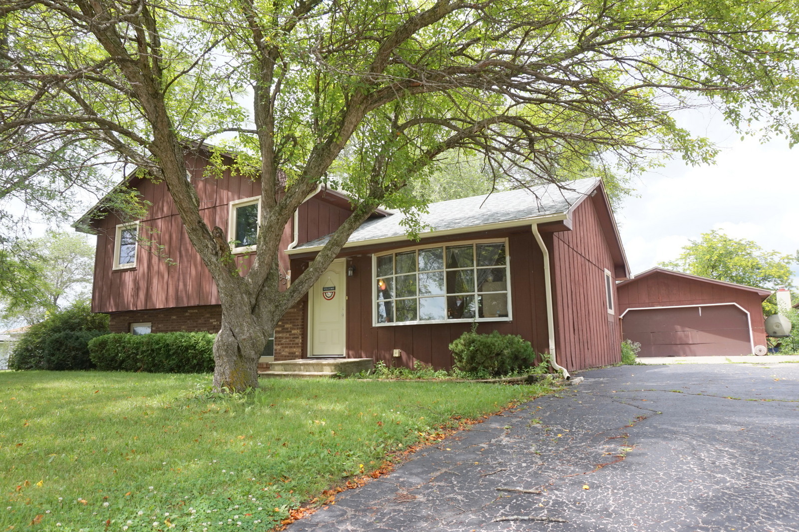 Property Photo:  3931 Pandola Avenue  IL 60431 