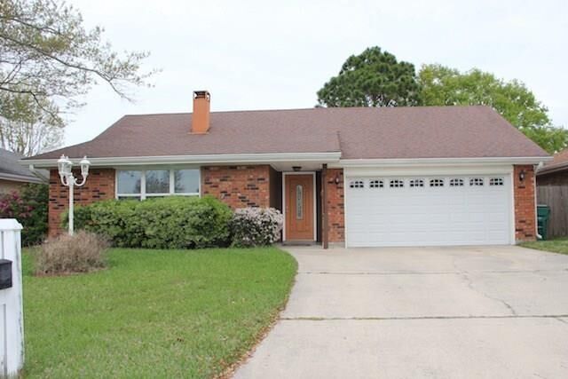 Property Photo:  424 Eden Isles Boulevard  LA 70458 
