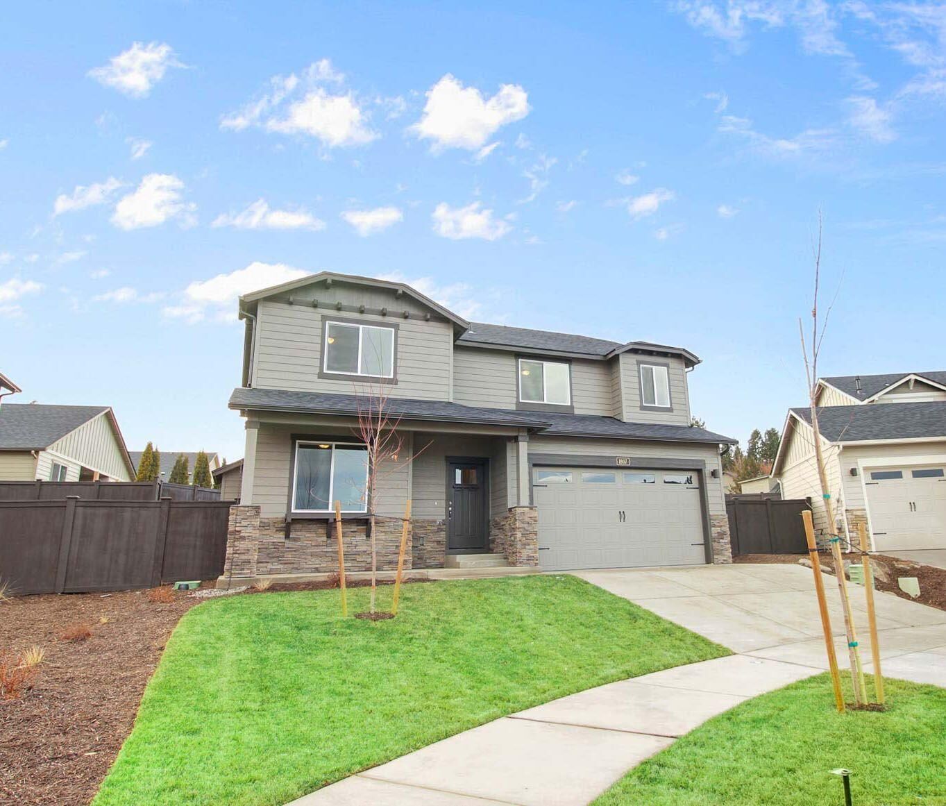 Property Photo:  3636 Carnelian Street  OR 97504 