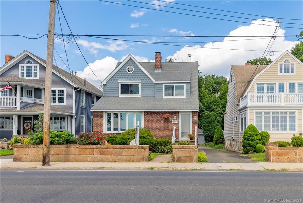 Property Photo:  215 Townsend Avenue  CT 06512 