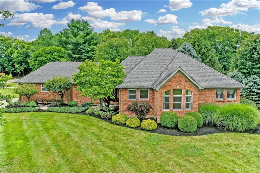 Property Photo: 1655 Peach Tree Drive OH 45036