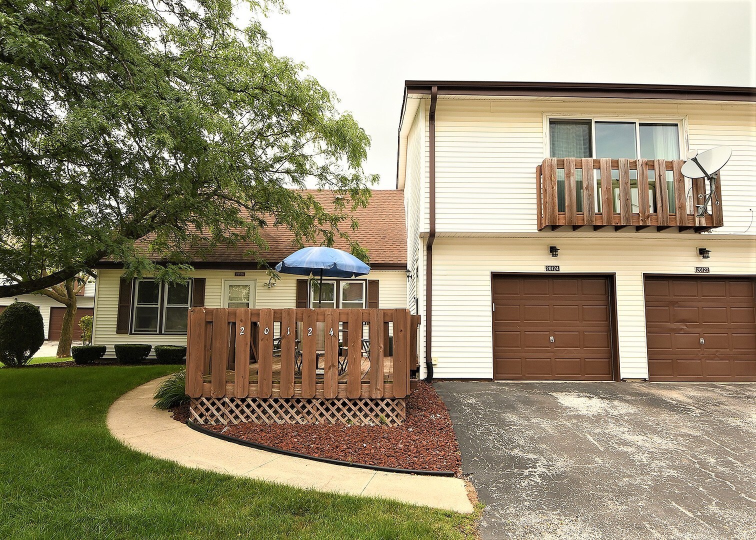 Property Photo: 20124 S Graceland Lane IL 60423
