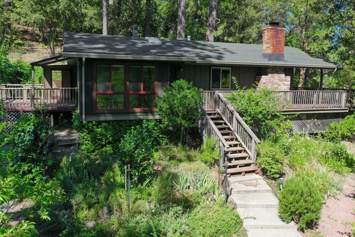 Property Photo: 10819 N Bloomfield Road Street CA 95959