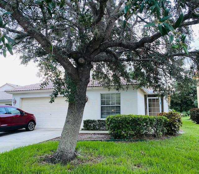 Property Photo:  613 NW Stanford Lane  FL 34983 