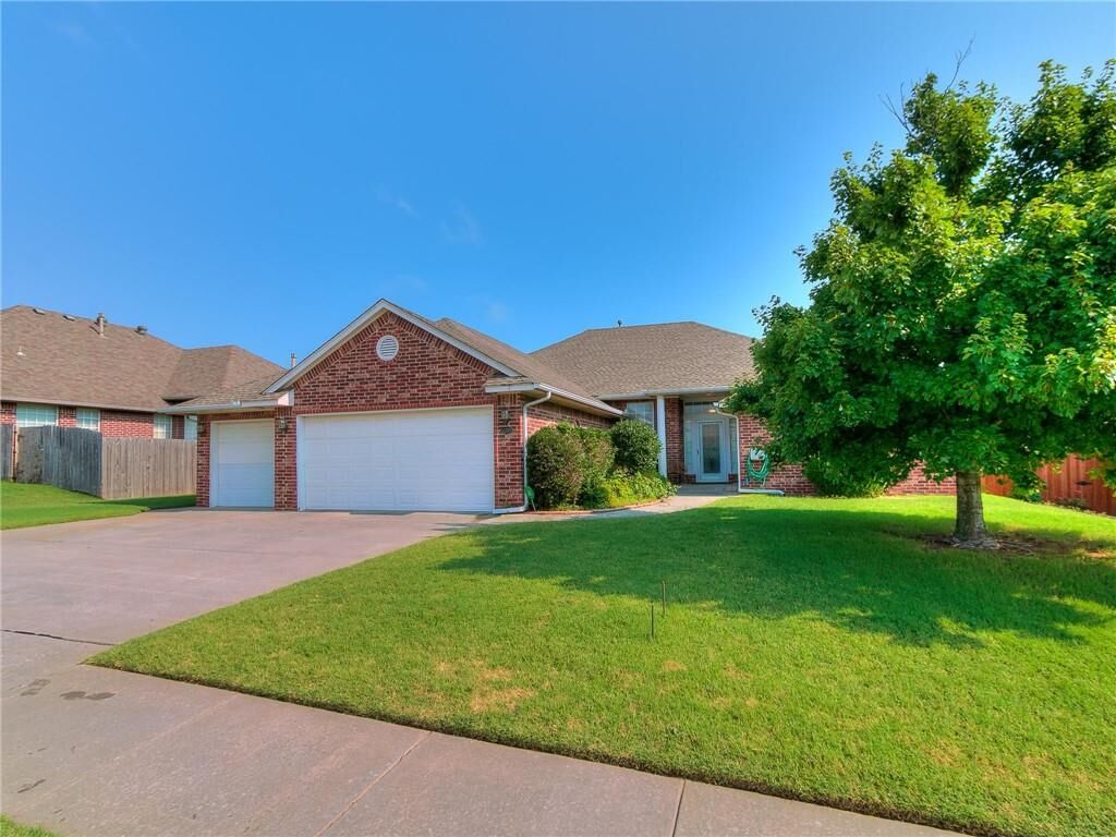 Property Photo:  12213 SW 9th Place  OK 73099 