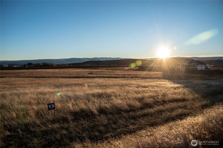 Property Photo: 13 Green Canyon Lane WA 98926