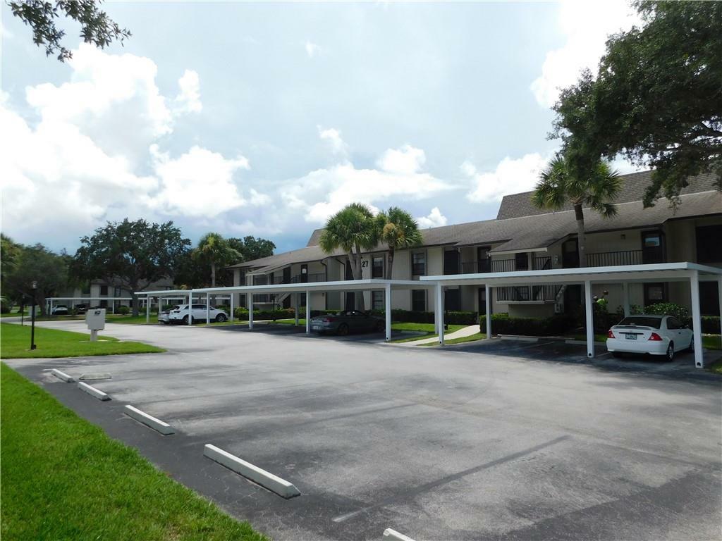 Property Photo:  27 Plantation Drive 102  FL 32966 