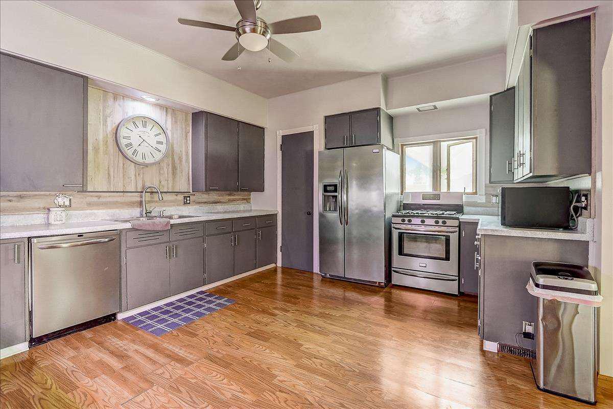 Property Photo:  115 Center St  WI 53956 