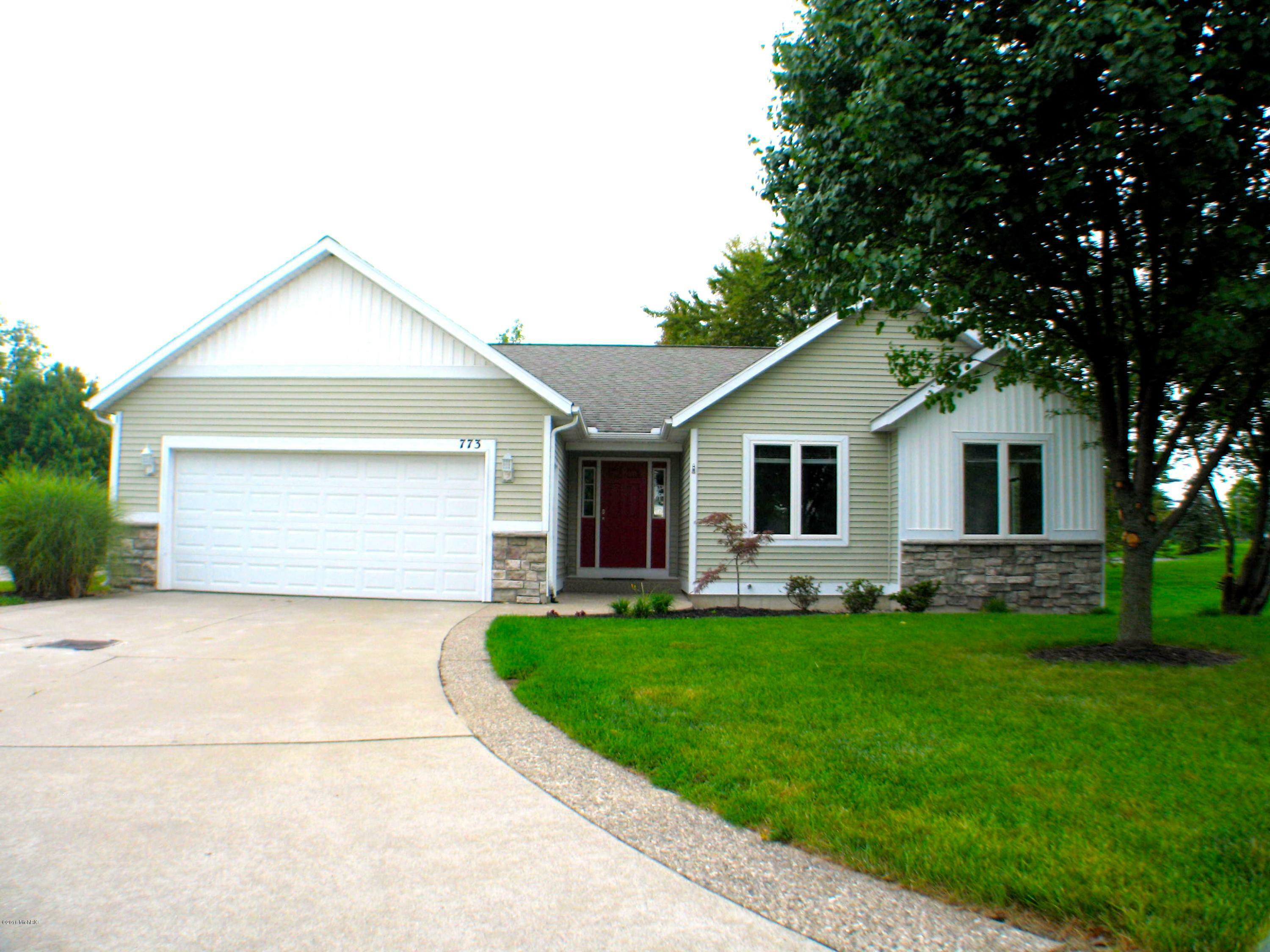 Property Photo: 773 Garden Ridge Drive MI 49423