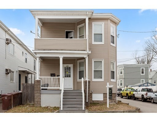 Property Photo:  110 Malden St 2R  MA 02149 