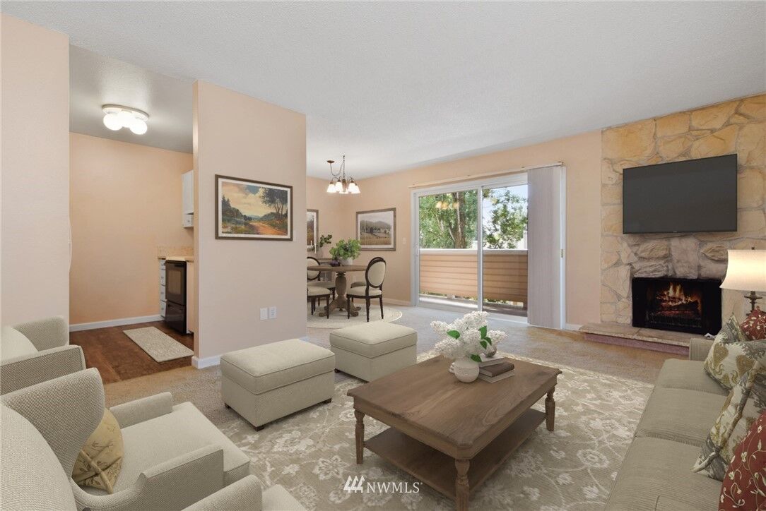 Property Photo:  12423 NE 131st Court E304  WA 98034 