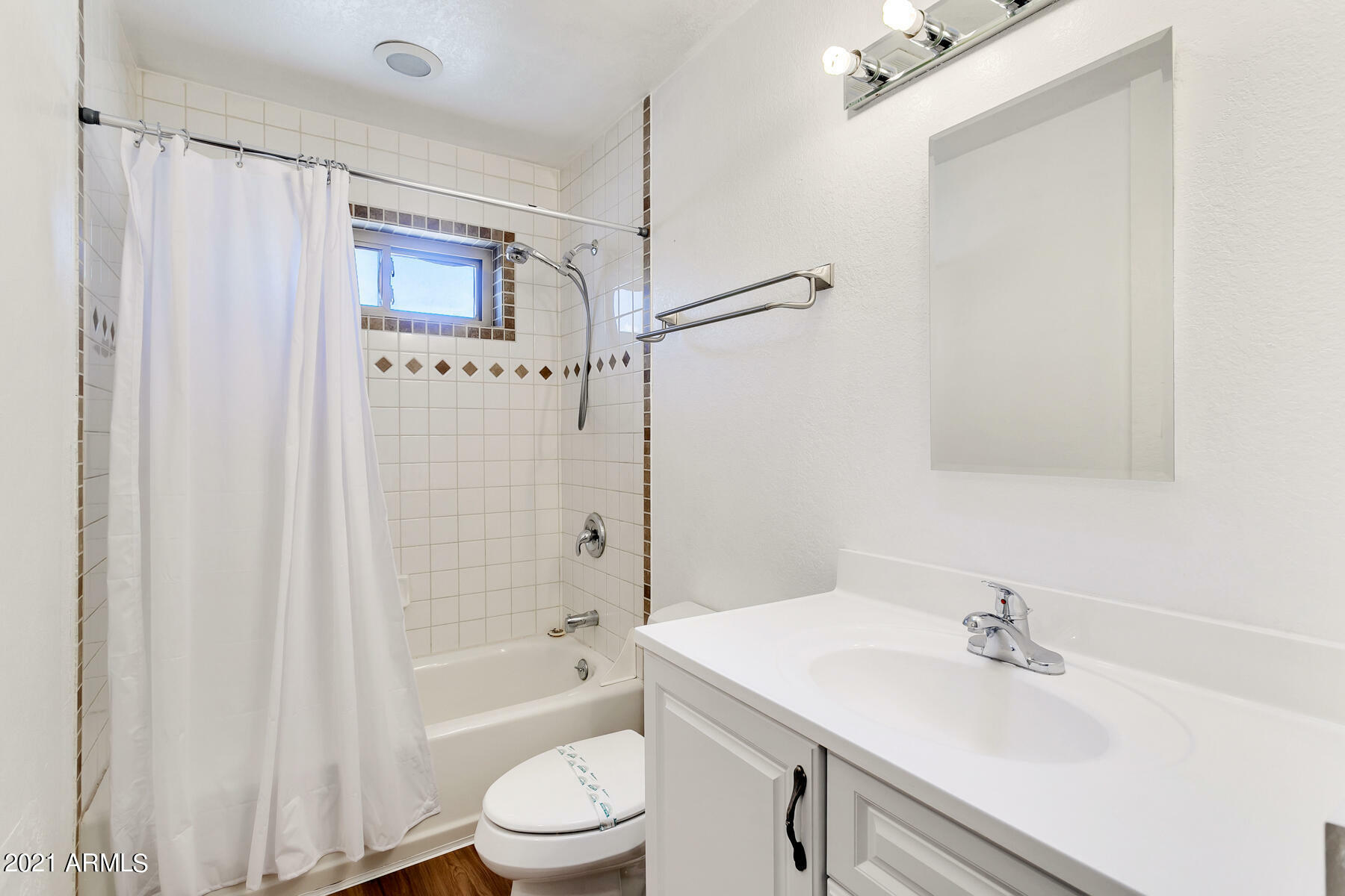 Property Photo: 8602 E San Miguel Avenue AZ 85250