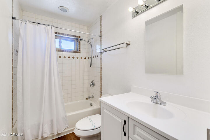 Property Photo: 8602 E San Miguel Avenue AZ 85250