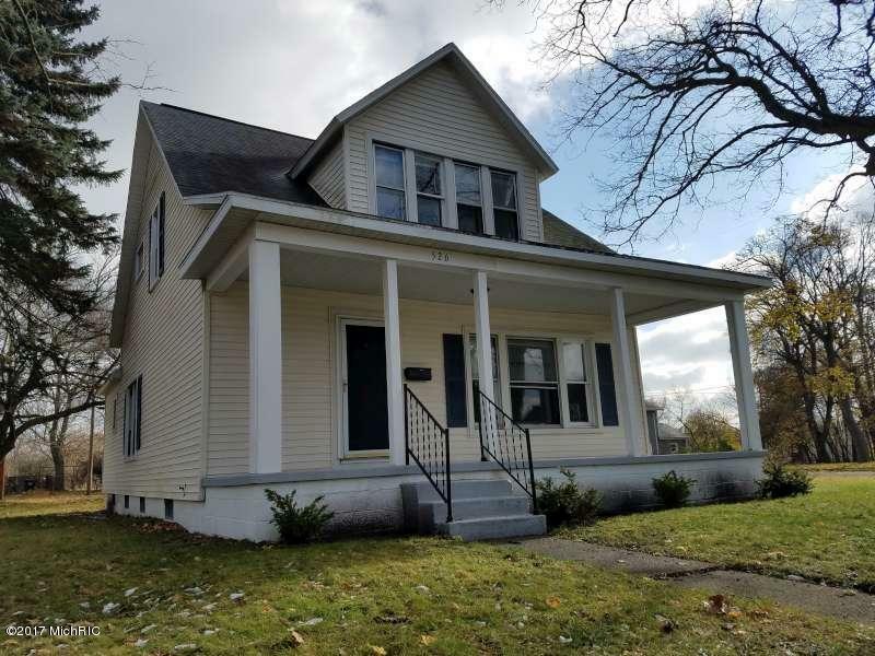 Property Photo:  526 Octavius Street  MI 49442 