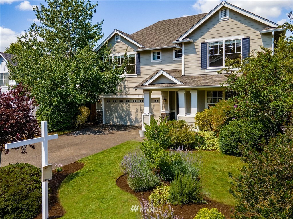 Property Photo:  2228 SE 3rd Street  WA 98056 