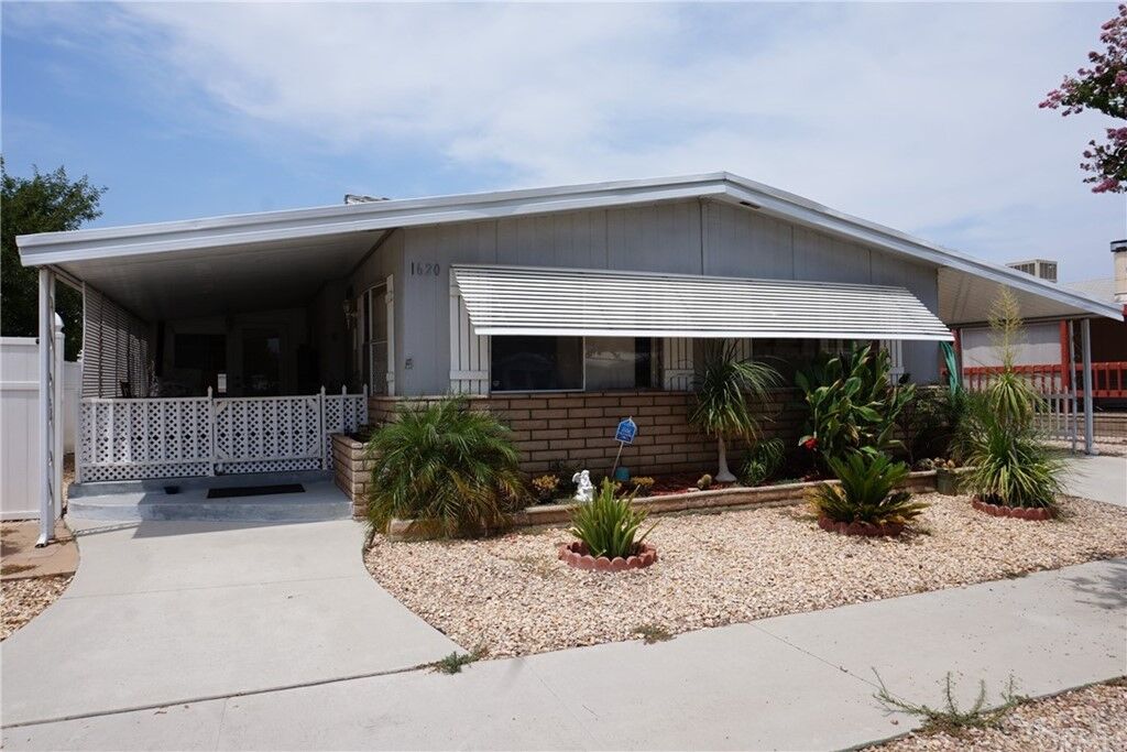 Property Photo:  1620 San Vicente Drive  CA 92543 