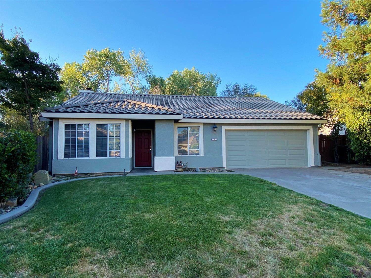 Property Photo:  124 Keeble Court  CA 95747 