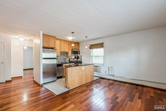 Property Photo:  50 Elm Street  NJ 07960 