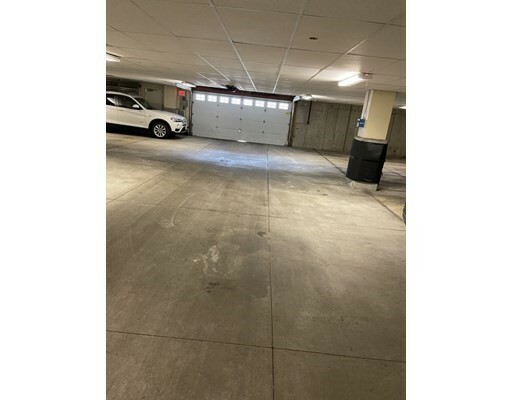 Property Photo: 10 Crowninshield St. 105 MA 01960